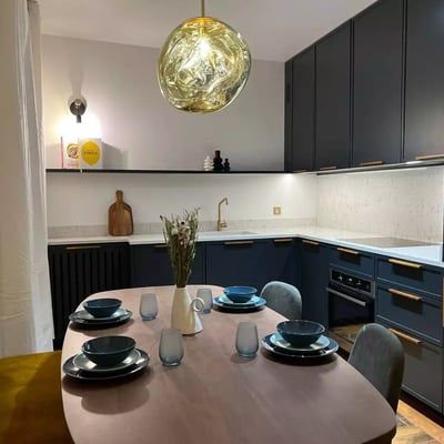 Long-term rent of a 3-room apartment 70m² in Paris, France