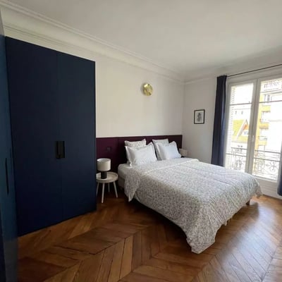 Long-term rent of a 3-room apartment 70m² in Paris, France