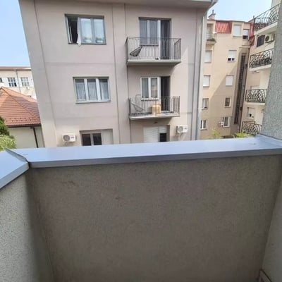 Location longue durée d’un appartement 2 pièces de 30m² à Belgrade, Serbie