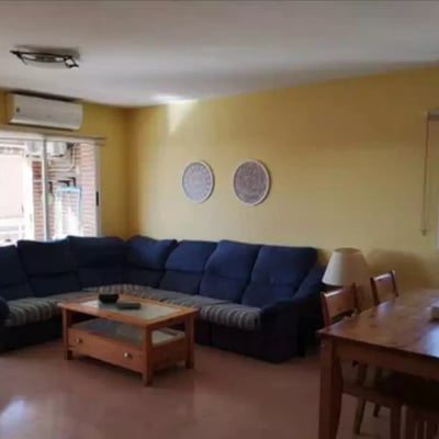 Alquiler a largo plazo de apartamento de 145m² en el distrito San Gabriel, Alicante, España