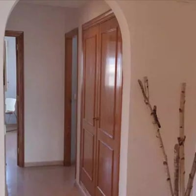 Langzeitmiete einer Wohnung mit 145m² im Stadtteil San Gabriel, Alicante, Spanien