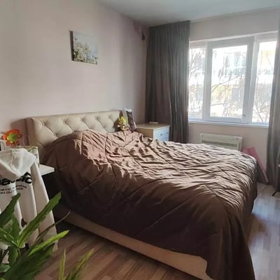 Location longue durée d’un appartement 3 pièces avec parking dans le quartier Văzrazhdane 1, Varna, Bulgarie