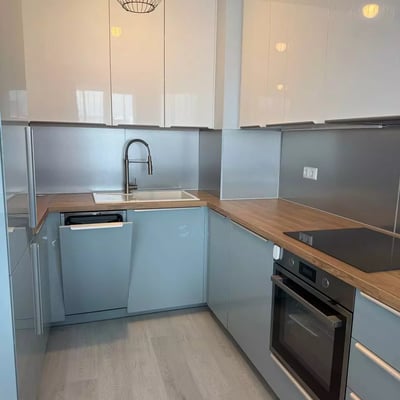 Alquiler a largo plazo de un piso de 2 habitaciones de 68 m² en Varna, Bulgaria