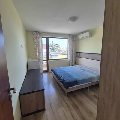 Location longue durée d’un appartement 2 pièces avec vue sur mer, Varna, quartier Alen Mak, Bulgarie