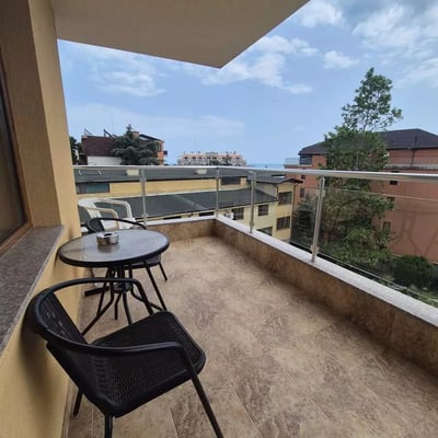 Long-term rental of a 2-room apartment with sea view, Varna, Alen Mak quarter, Bulgaria