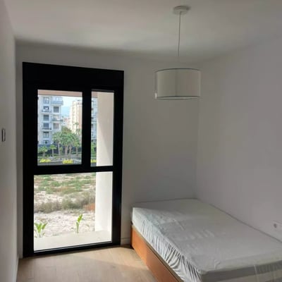 Long-term rental of a 3-room apartment 93m² in Alicante, Spain