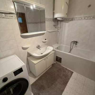 Location longue durée d’un appartement de 3 pièces 75m² dans le quartier Čukarica, Belgrade, Serbie