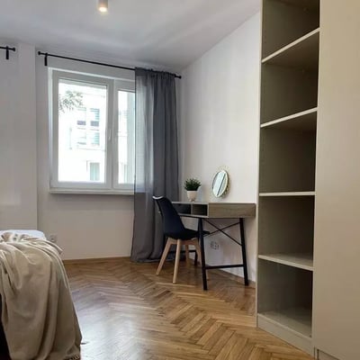 Long-term rental of a 2-room apartment 48m², Kraków, Poland