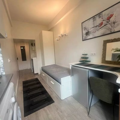 Long-term rental of 10 m² studio, 16th arrondissement, Paris, France