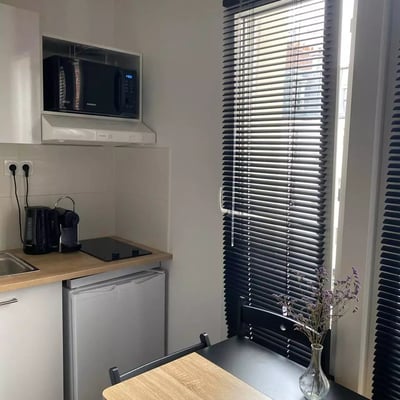 Long-term rental of 12 m² studio, 15th arrondissement, Paris, France