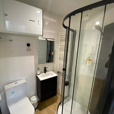 Long-term rental of 12 m² studio, 15th arrondissement, Paris, France