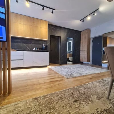 Langzeitmiete 2-Zimmer-Wohnung im Stadtteil Tractoru, Brașov, Rumänien