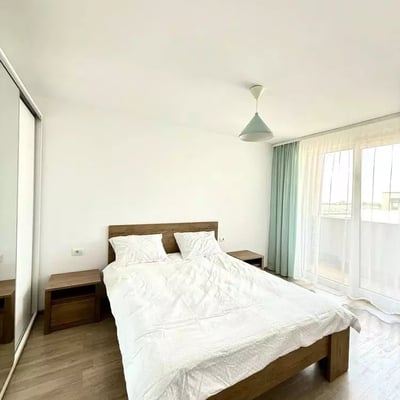 Langzeitmiete: 2-Zimmer-Wohnung in Tractorul — Coresi, Brașov, Rumänien