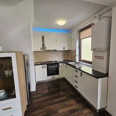 Langzeitmiete: 2-Zimmer-Wohnung in Brașov Vechi, Brașov, Rumänien