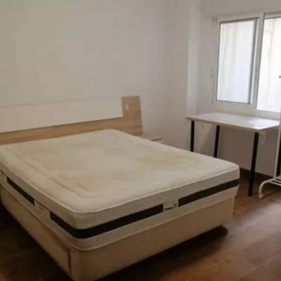 Langzeitmiete 3-Zimmer-Wohnung mit Balkon in Elche, Spanien