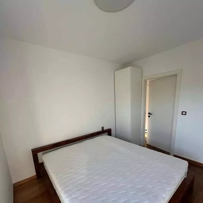 Langzeitmiete: 2-Zimmer-Wohnung mit 48 m² in Dębniki, Krakau, Polen