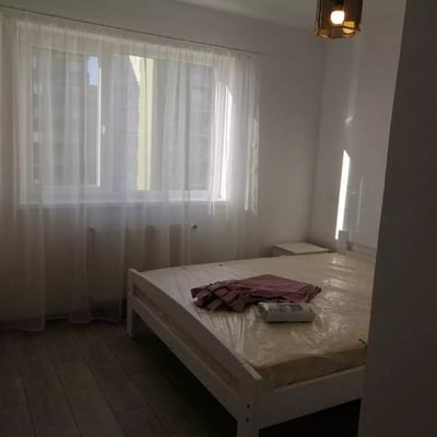 Long-term rent 2-room apartment in Tractorul, Brasov, Romania