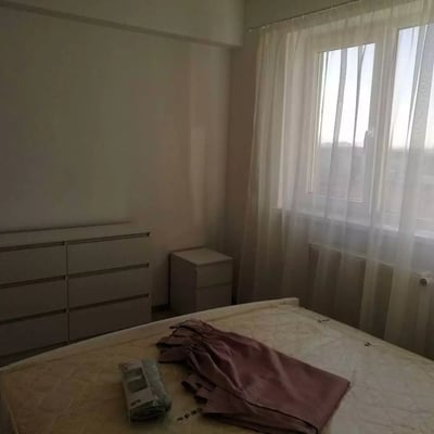 Langzeitmiete 2-Zimmer-Wohnung Stadtteil Tractorul, Brașov, Rumänien