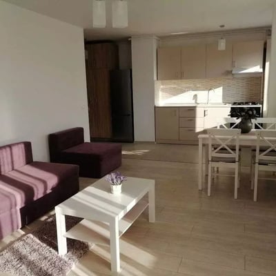 Langzeitmiete 2-Zimmer-Wohnung Stadtteil Tractorul, Brașov, Rumänien