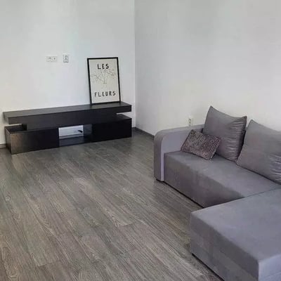 Long-term rental of 2-room apartment in Tractorul, Brașov, Romania