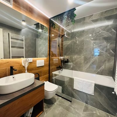 Langzeitmiete einer 3-Zimmer-Wohnung in Kasper Coresi, Brașov, Rumänien