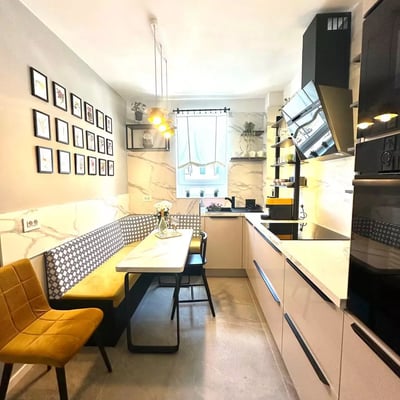 Langzeitmiete einer 3-Zimmer-Wohnung in Kasper Coresi, Brașov, Rumänien