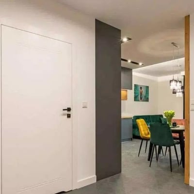 Location longue durée d’un appartement 2 pièces de 49 m², quartier Wola, Varsovie, Pologne