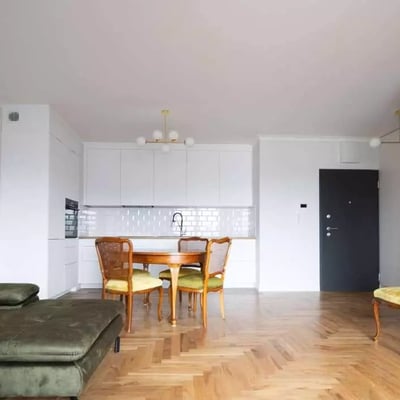 Alquiler a largo plazo de piso de 3 habitaciones 77 m², distrito Praga-Północ, Varsovia, Polonia