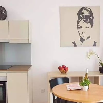 Location longue durée appartement 2 pièces 52 m², Wrocław, Pologne