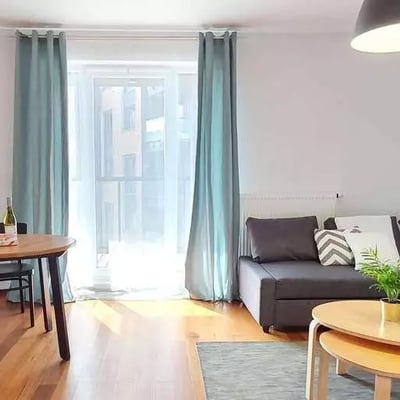 Location longue durée appartement 2 pièces 52 m², Wrocław, Pologne