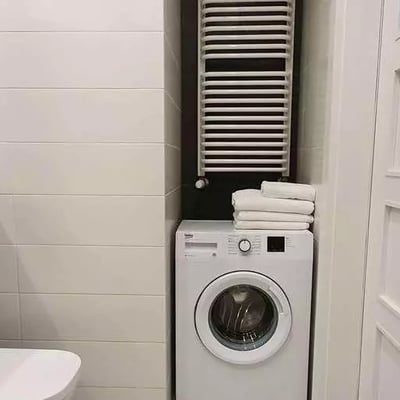 Location longue durée appartement 2 pièces 52 m², Wrocław, Pologne