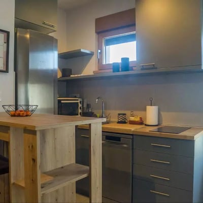 Location longue durée appartement 2 pièces 36 m², quartier Zvezdara, Belgrade, Serbie