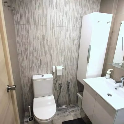 Langzeitmiete Wohnung mit 3 Schlafzimmern 100 m², Alicante, Spanien