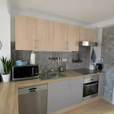Langzeitmiete Wohnung mit 3 Schlafzimmern 100 m², Alicante, Spanien