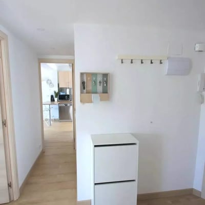 Long-term rental apartment with 3 bedrooms 100 m², Alicante, Spain