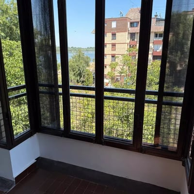 Langzeitmiete 2-Zimmer-Wohnung 43 m² mit Donau-Blick, Zentrum, Belgrad, Serbien