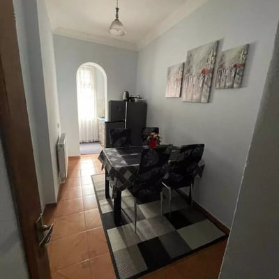Alquiler a largo plazo apartamento 2+1, 80 m², Batumi, Georgia