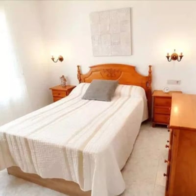 Location longue durée appartement 1 chambre, 50 m², Torrevieja, Espagne