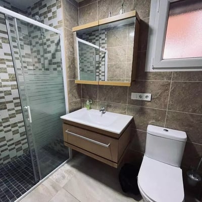 Долгосрочная аренда 4-спальной квартиры, 120 м², район порта, Торревьеха, Испания