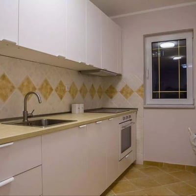 Langzeitmiete 2-Zimmer-Wohnung, 60 m², Stadtteil Čukarica, Belgrad, Serbien