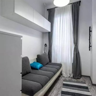 Alquiler a largo plazo de piso de 2 habitaciones, 47 m², en el centro, Belgrado, Serbia