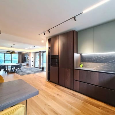 Langzeitmiete eines Duplex mit 3 Schlafzimmern, Brașov, Rumänien