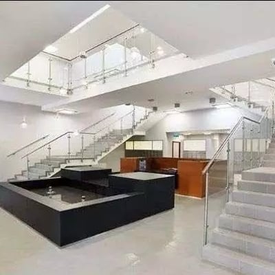 Location longue durée d’un appartement 2 pièces, 43 m², dans le quartier Przedmieście Oławskie, Wrocław, Pologne