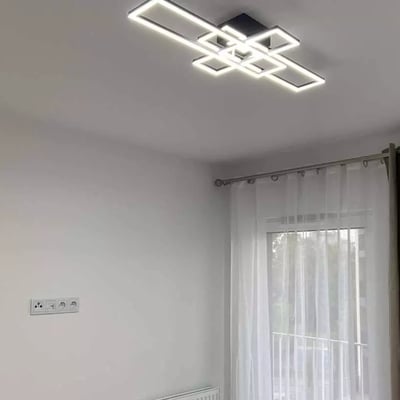 Langzeitmiete einer 2-Zimmer-Wohnung mit 40 m² in Wola, Warschau, Polen