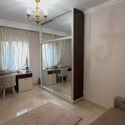 Long-term rental of a 4-room villa 350 m² in Constanța, Romania