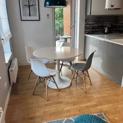 Langzeitmiete einer 2-Zimmer-Wohnung mit 53 m² in Grzegórzki, Krakau, Polen