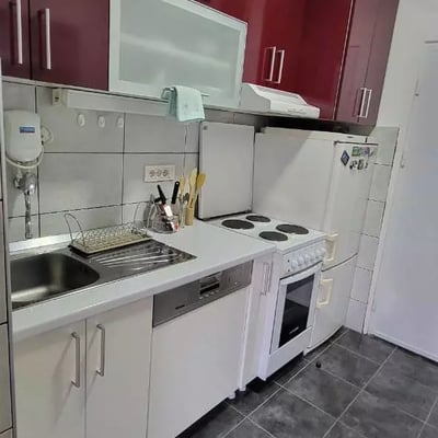 Location longue durée d’un studio de 25 m², Belgrade, Serbie