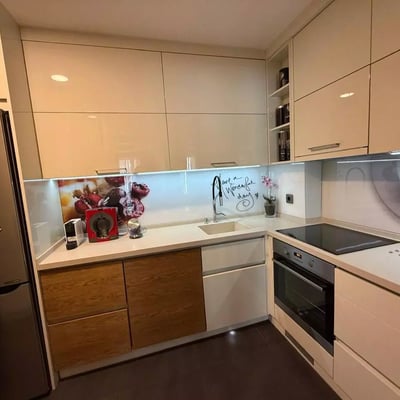 Location longue durée d’un appartement 3 pièces de 104 m², Novi Beograd, Serbie
