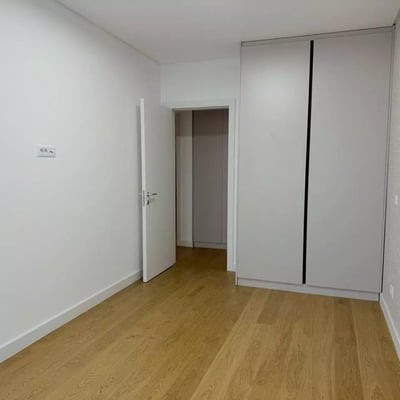 Alquiler a largo plazo de apartamento de 4 habitaciones 140 m², Vračar, Belgrado, Serbia