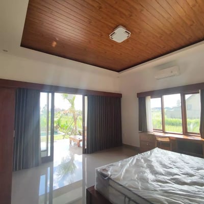 Long-term rental of a new 1-bedroom villa with pool in Singakerta, Bali, Indonesia